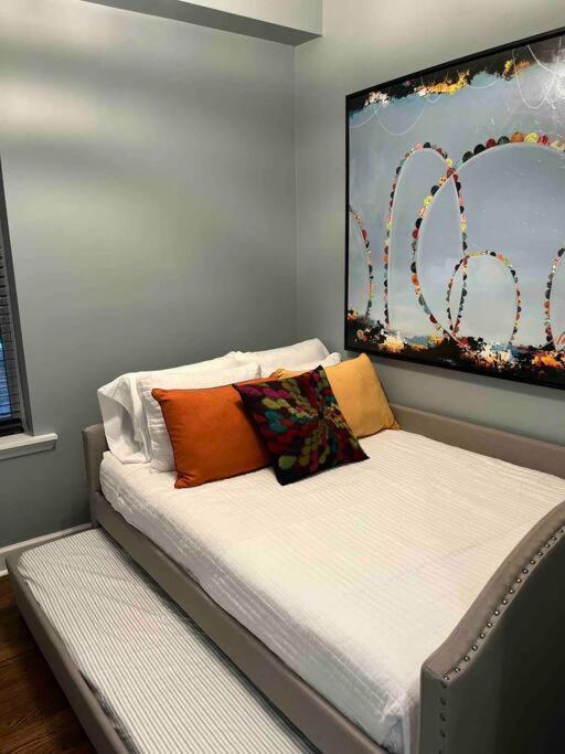 Appartement Trendy West Town Flat - 2 Bed / 1.5 Bath W Parking à Chicago Extérieur photo
